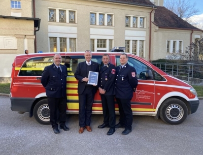 Brandschutz und Unternehmenssicherheit fest verankert - Werkfeuerwehr würdigt Verdienste